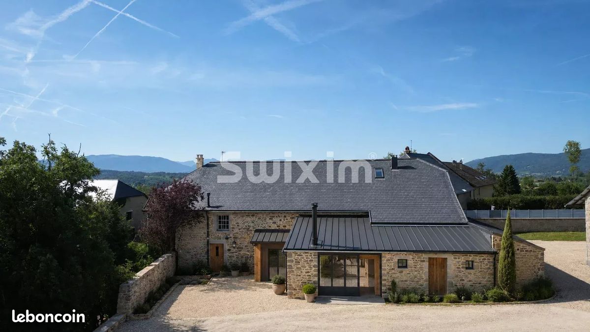 Maison 5 pièces 300 m² · à Chilly · 300 m² · 215 000 €