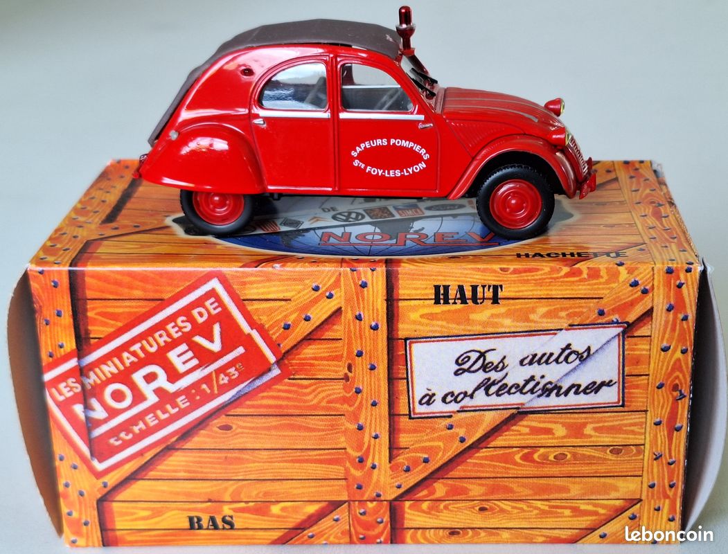 Miniature 2CV NOREV Sapeur Pompier Ste Foy lès Lyon (image 1)