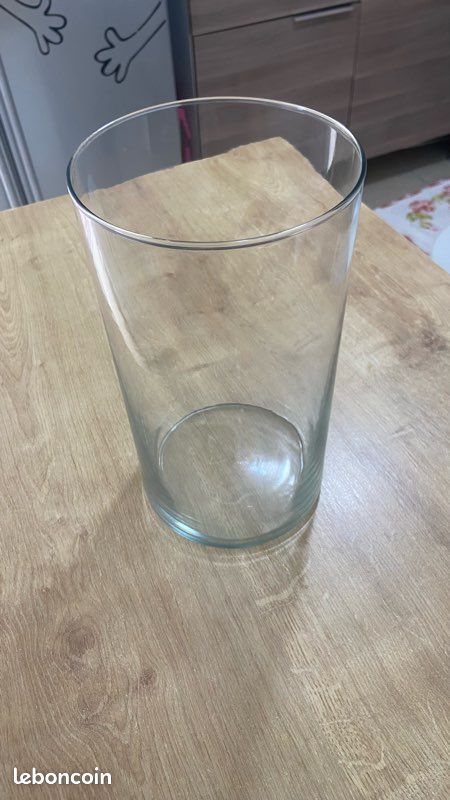 Utils de cuisine- Lot de verrerie vintage - Environ 50 pièces - Verres, coupes à glace, carafe - Bon état (image 19)