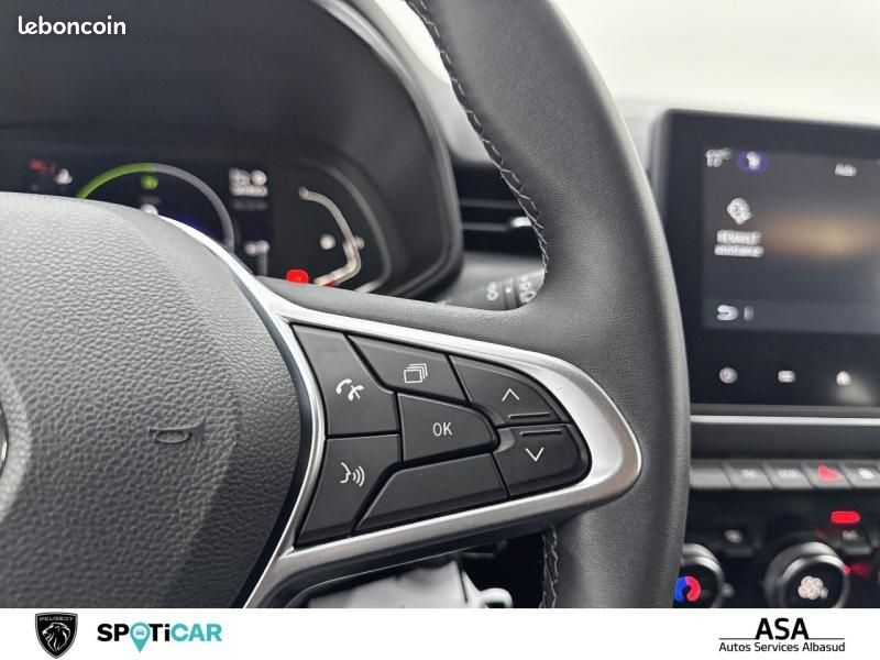 Renault Clio Réversible 1.6 E-Tech 145ch full hybrid Evolution (image 30)