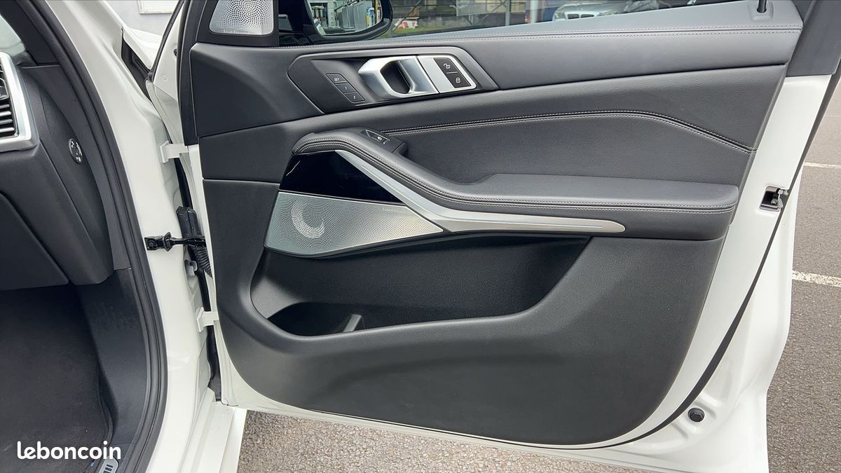 BMW X5 (G05) xDrive 3.0 394 Hybrid Steptronic8 M Sport (image 24)