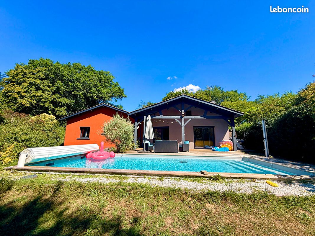 Maison 10 pièces 230 m² · à Latresne · 230 m² · 799 000 €
