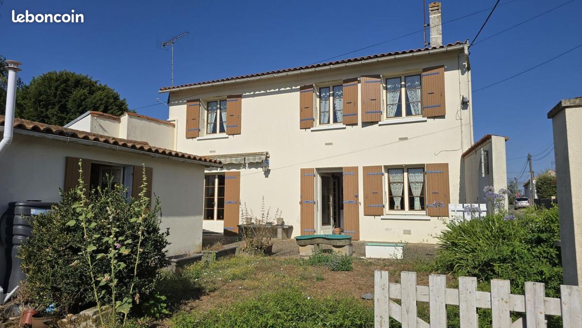 Maison 4 pièces 103 m² · à Écoyeux · 103 m² · 174 000 €