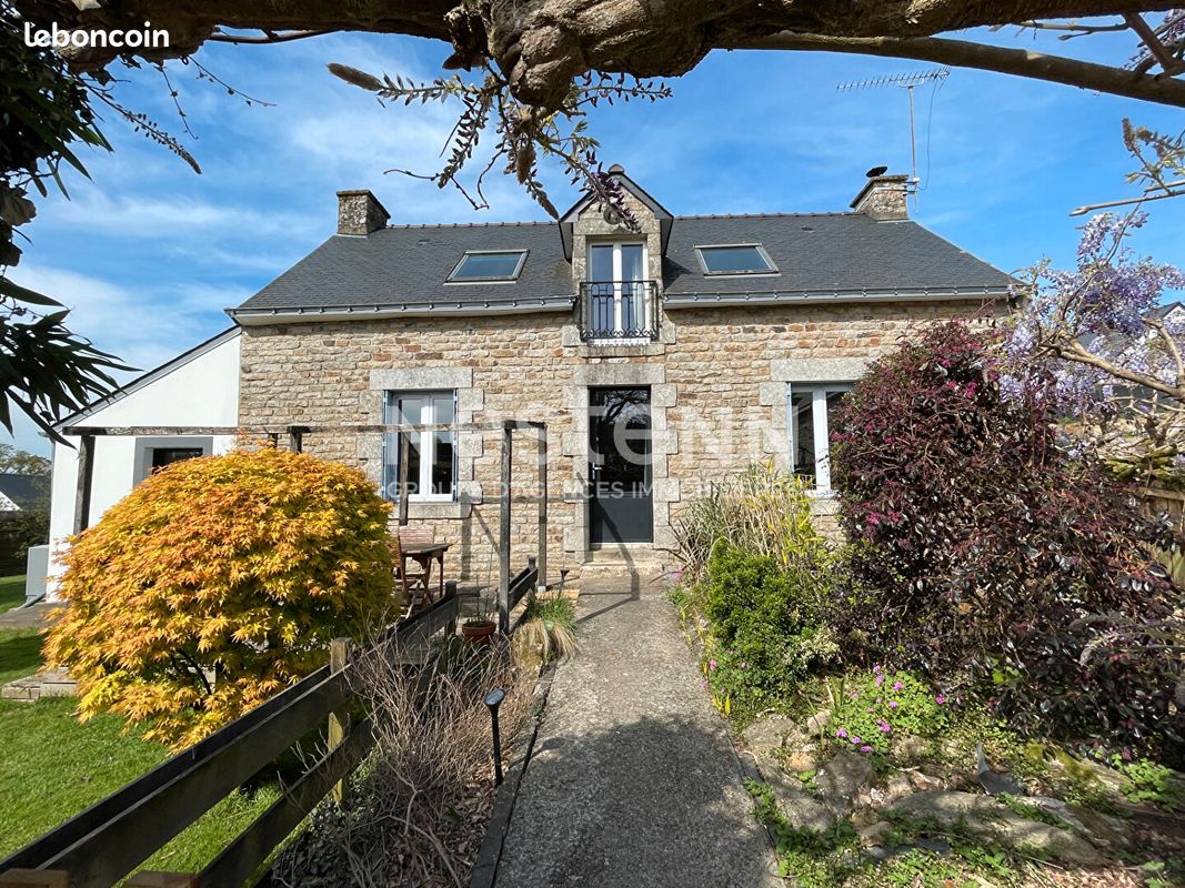 Maison 7 pièces 148 m² · à Elven · 148 m² · 429 000 €