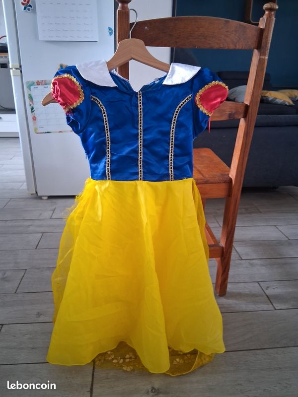 Deguisement enfant blanche neige 4 - 5 ans (image 1)
