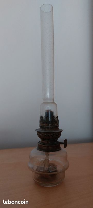 Lampe à huile (image 1)