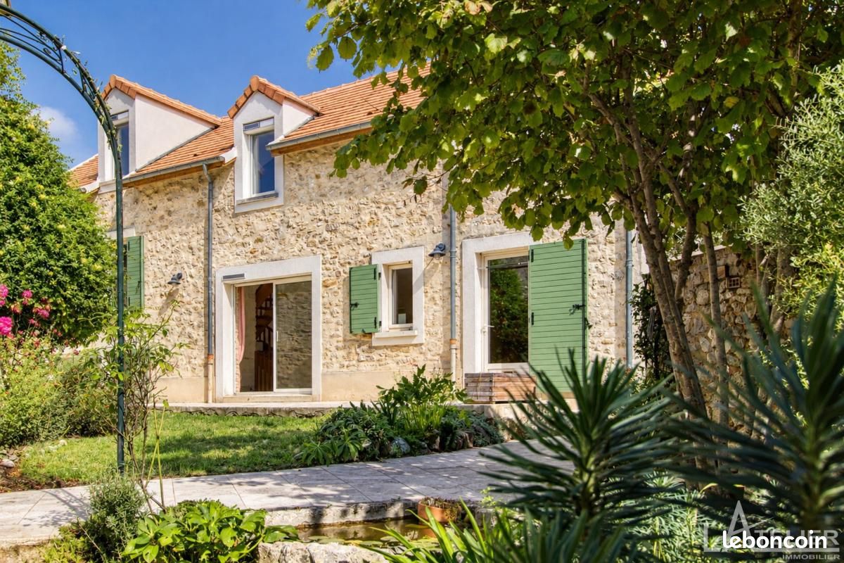 Maison 10 pièces 195 m² · à Chavenay · 195 m² · 790 000 €