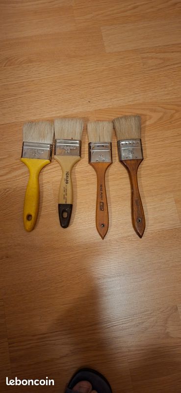 4 pinceaux (image 1)