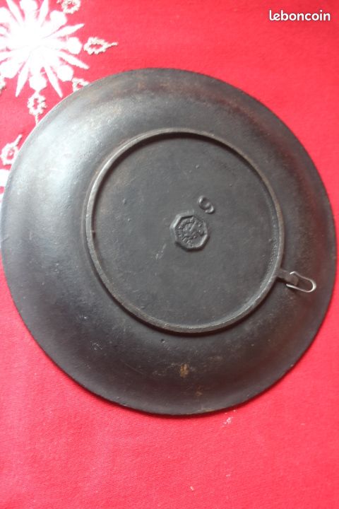 Assiette LAUCHHAMMER en métal (image 3)