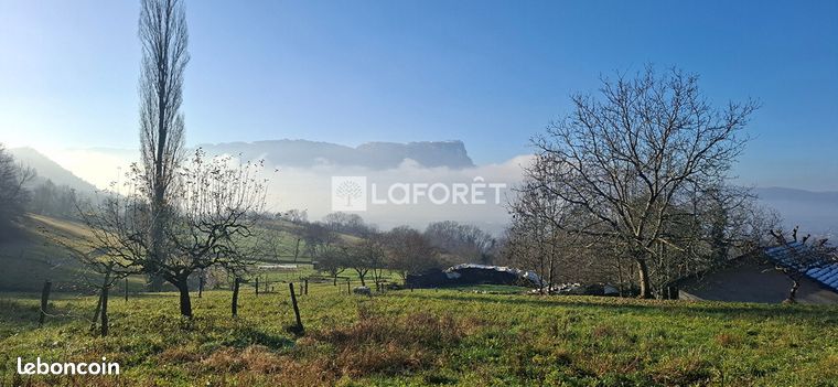 Terrain 1730 m² SAINT PIERRE DE SOUCY