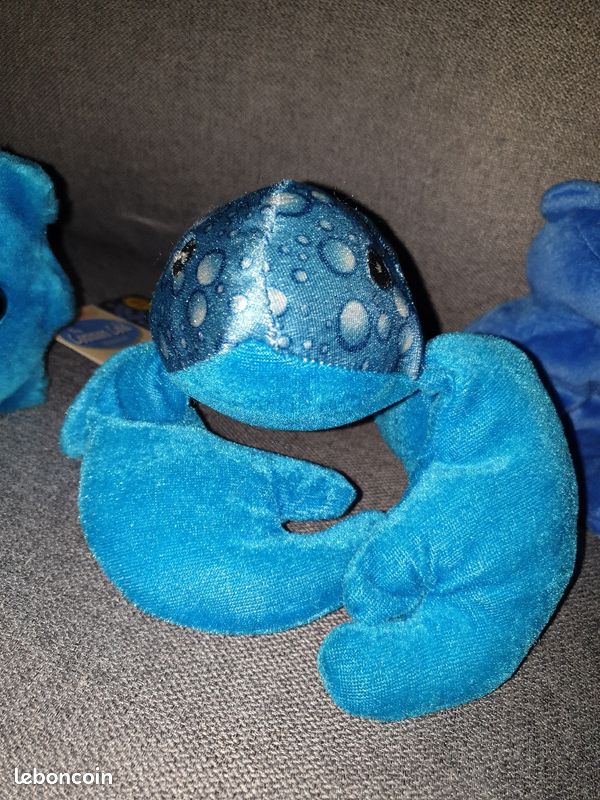 Lot de 3 peluches bleues (image 3)