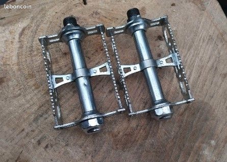 Pédales en acier Lyotard 460D pour vélo vintage retro anciene