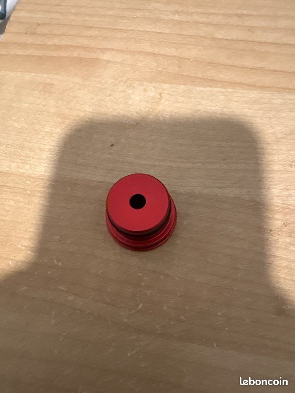 Bouchon aluminium John Cooper Works (JCW) rouge (image 2)