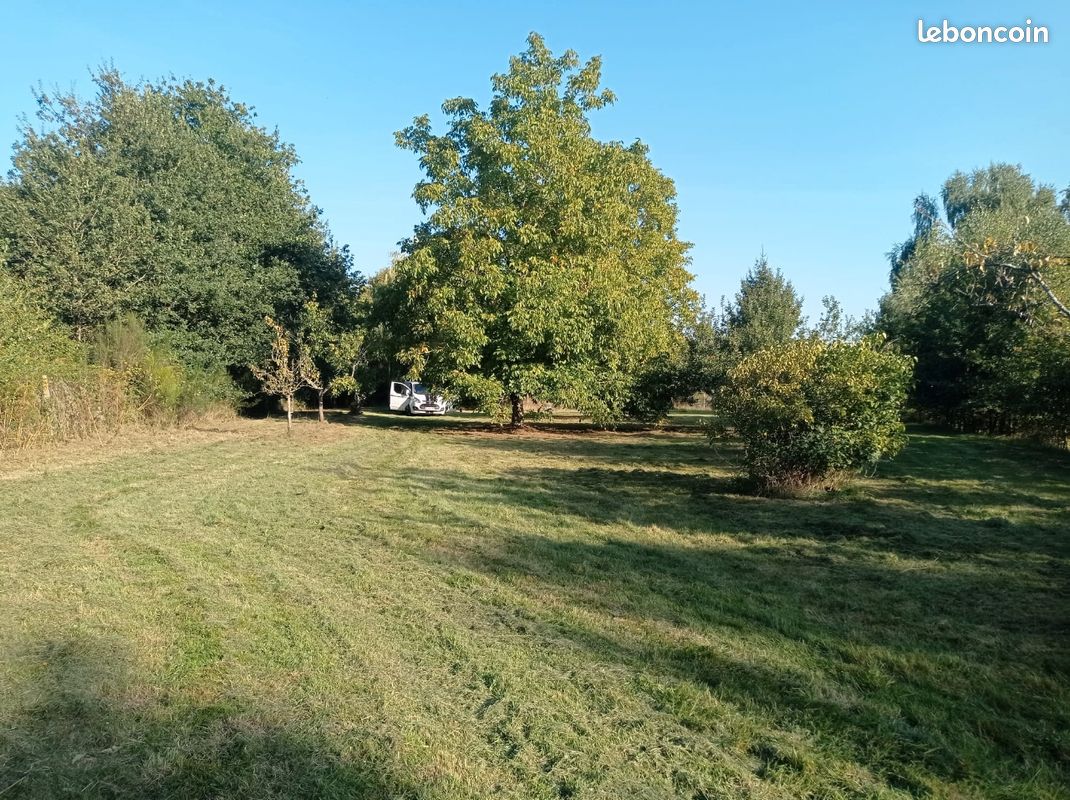 Terrain de loisirs · à La Chapelle-Saint-Rémy · 29 000 €