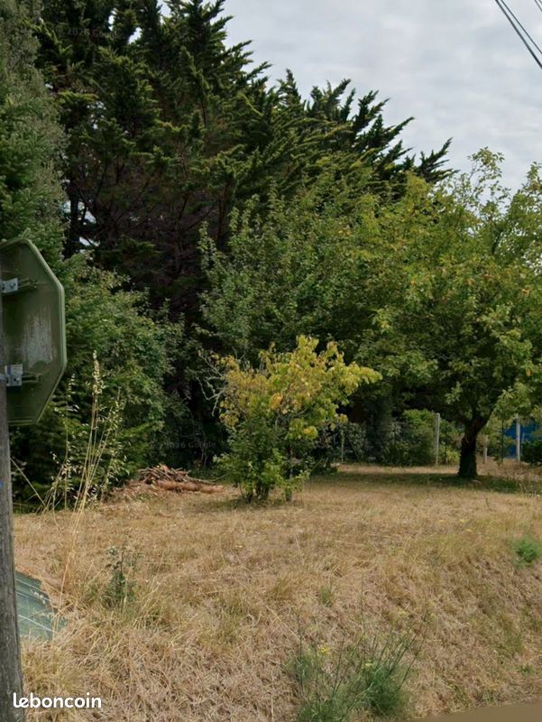 Terrain constructible · à Loctudy · 48 000 €