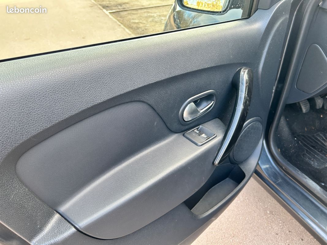DACIA SANDERO SCe 75 City + CLIM (image 23)