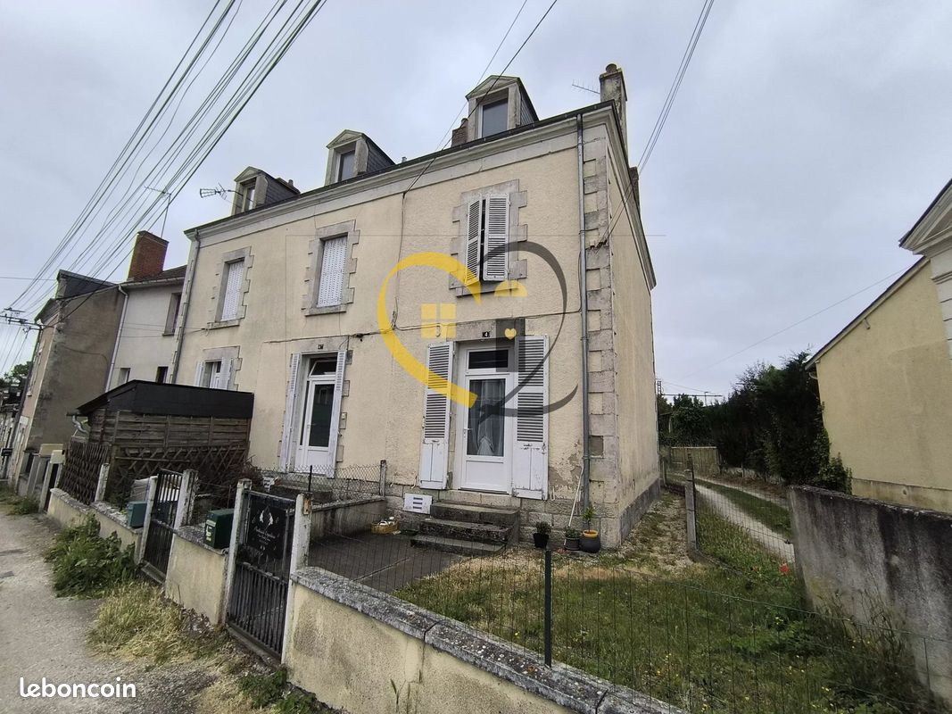 Maison 172 m² · à Reuilly · 172 m² · 143 000 €