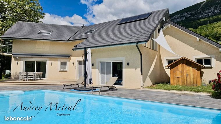 Villa 5 pièces 200 m²