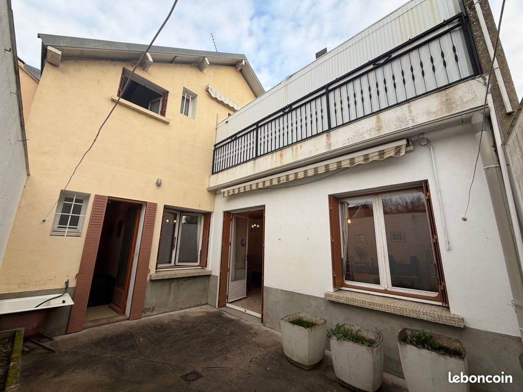 Maison 5 pièces 117 m² · à Gien · 117 m² · 69 000 €