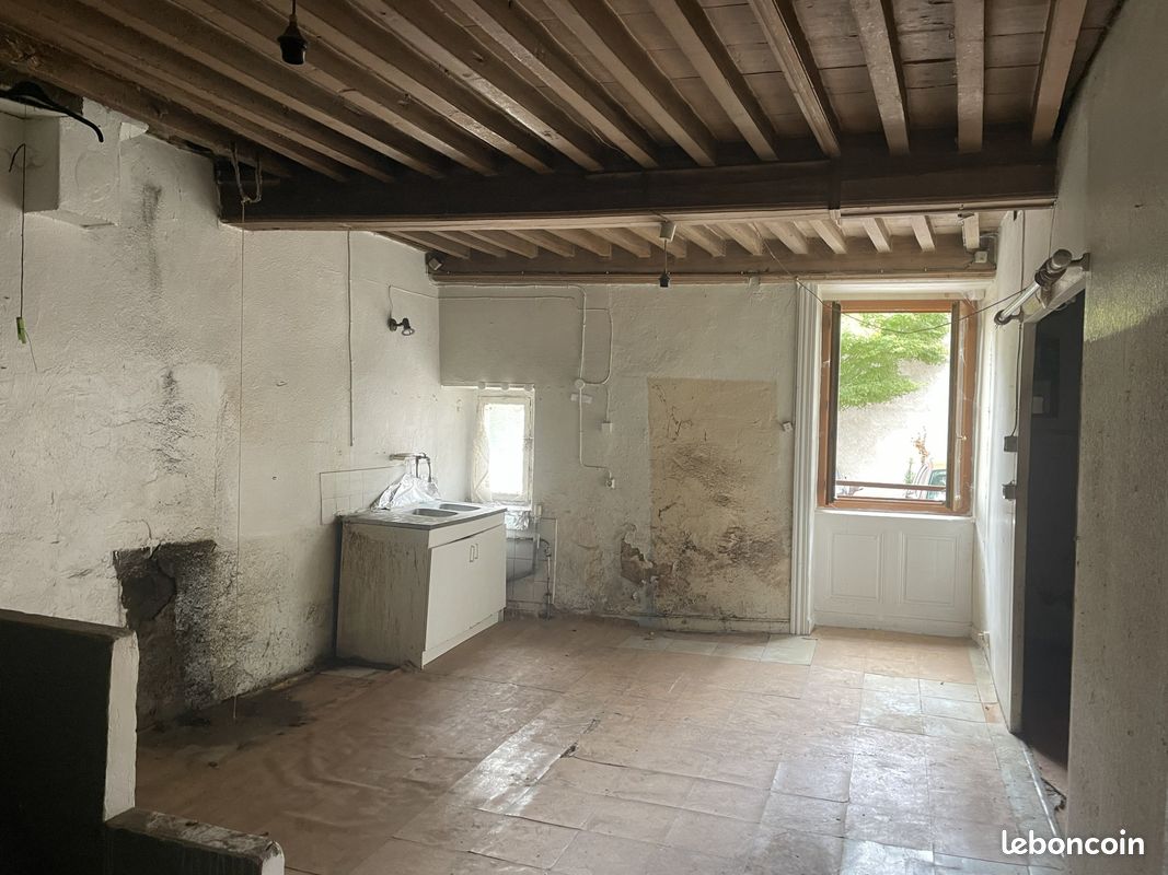 Maison 5 pièces 120 m² · à Mur-sur-Allier · 120 m² · 49 000 €
