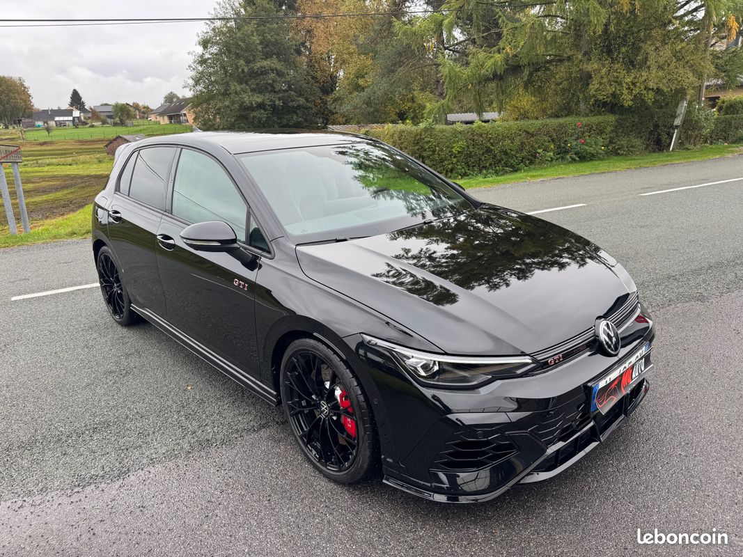 Volkswagen golf 8 gti clubsport face lift gti performance akra 8350 KMS MALUS A PREVOIR 10980 area view dcc toit ouvrant etat neuf rare garantie 11 2026 (image 6)