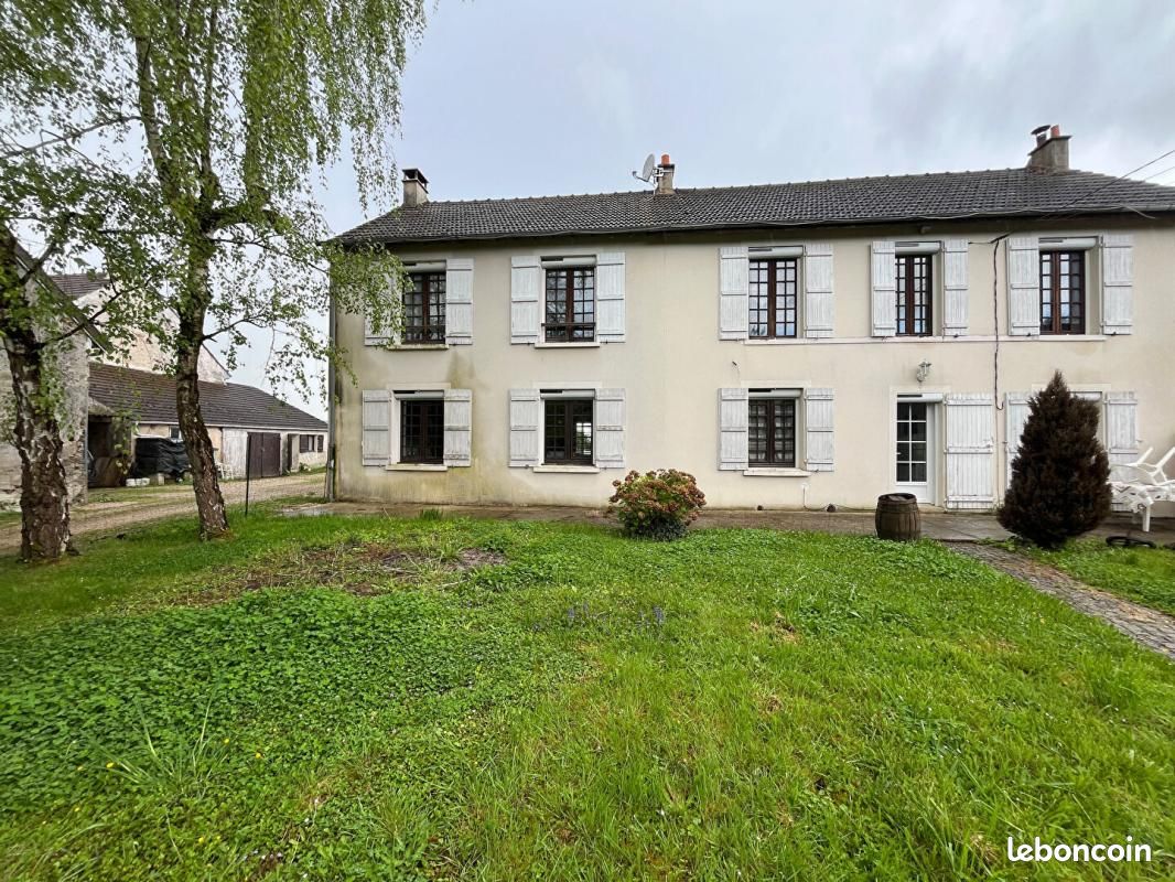 Maison 8 pièces 180 m² · à La Ferté-sous-Jouarre · 180 m² · 325 000 €