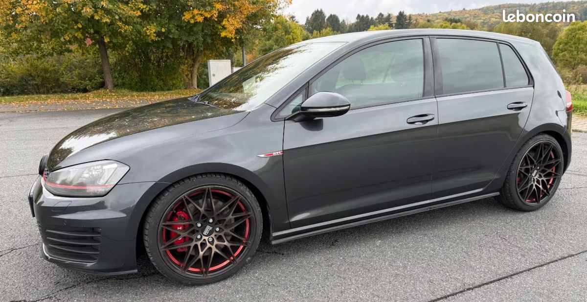 Volkswagen Golf VII LIM. GTI PERFORMANCE BMT 230 CH BVM - VOLANT EN CUIR (image 3)