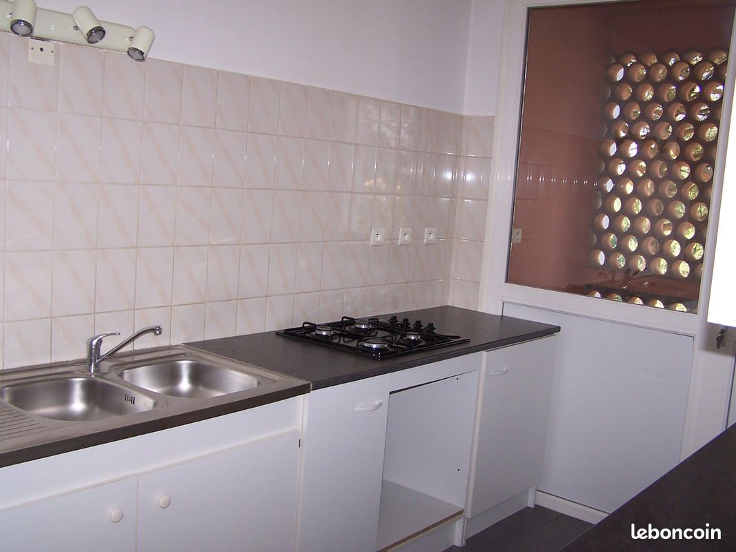 Appartement 4 pièces 64 m² · à Castelsarrasin · 63,8 m² · 75 000 €