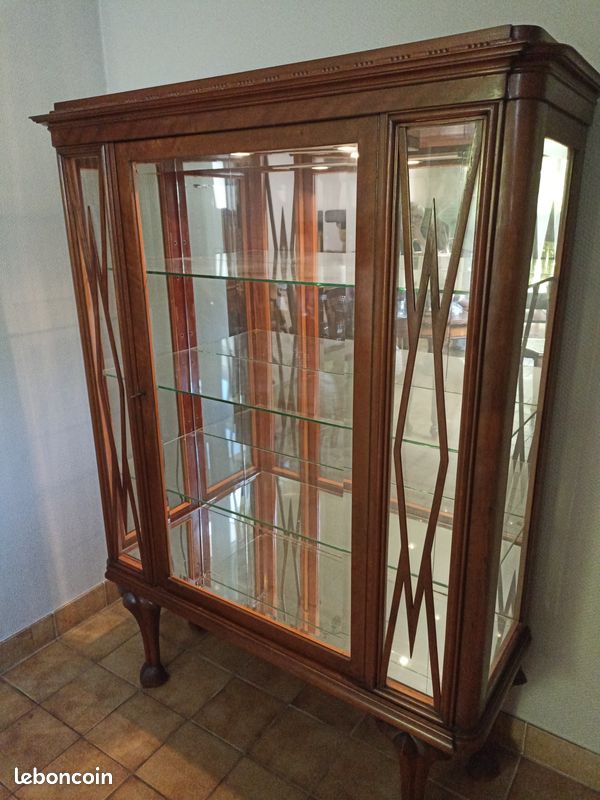 Vitrine en merisier électrifiée (image 1)