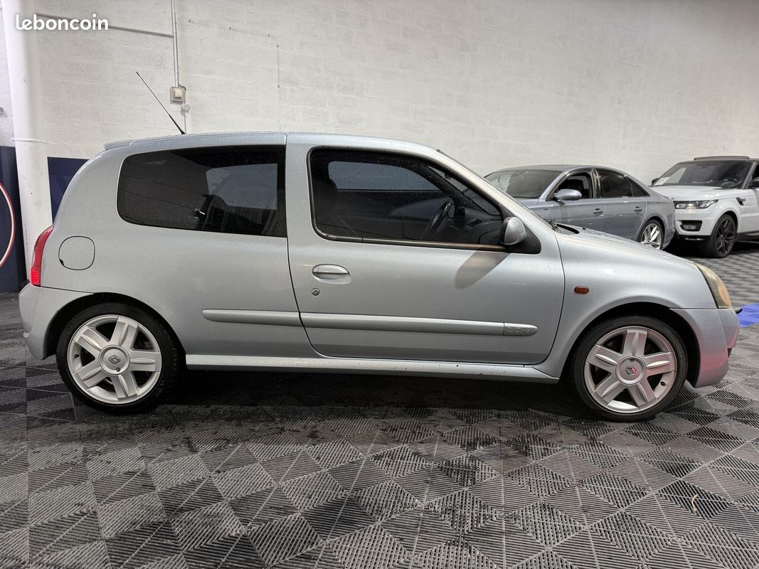 RENAULT CLIO RS 2.0i 16V 172ch - Garantie 3 MOIS (image 14)