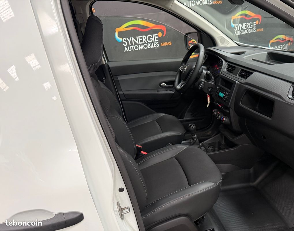 Express van 1.5 dci confort 55.881 km 10.825 ht (12.990 ttc) (image 3)