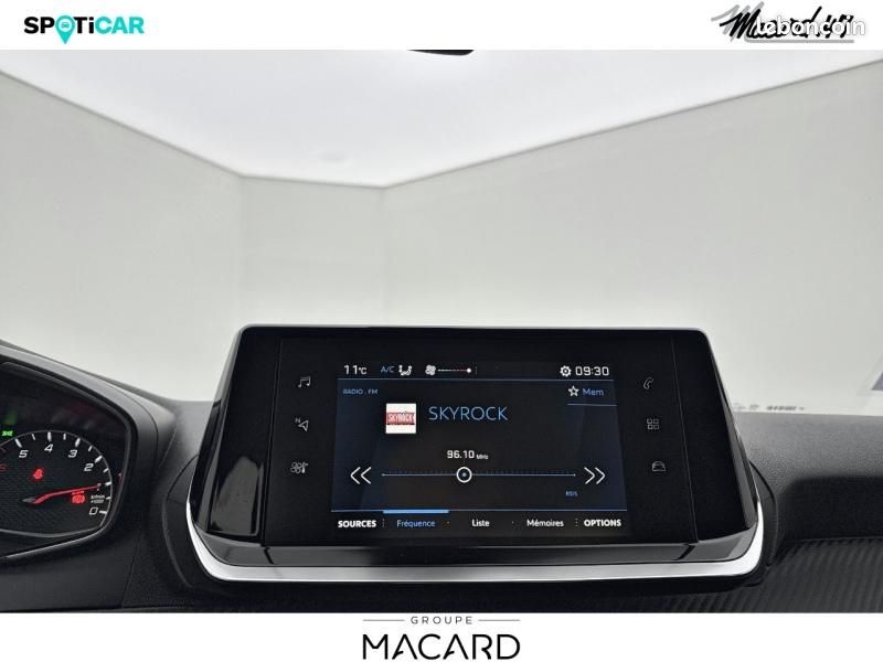 Peugeot 2008 1.2 PureTech 100ch S&S Active (image 15)