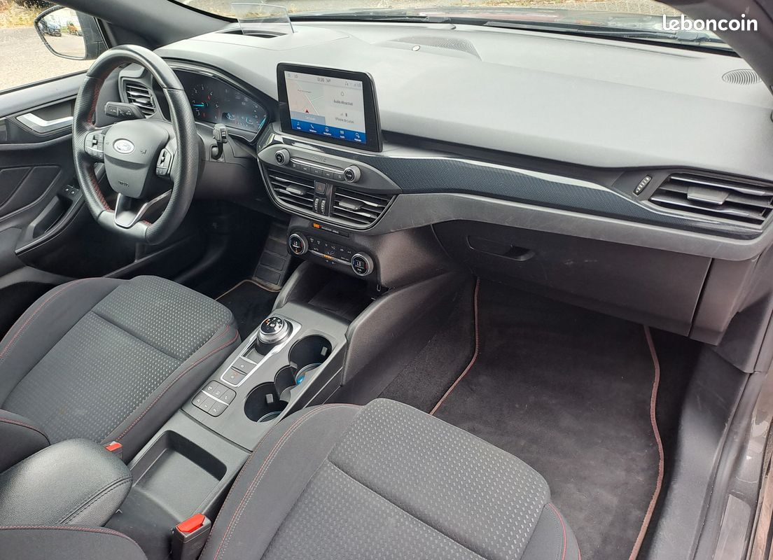 Ford focus 1.5 tdci 120ch st line powershift bva8 (image 26)