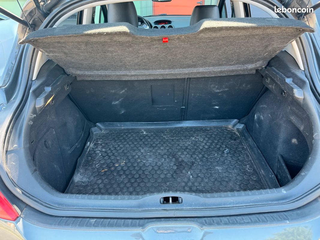 PEUGEOT 308 1.6 THP 200ch GTi (image 25)