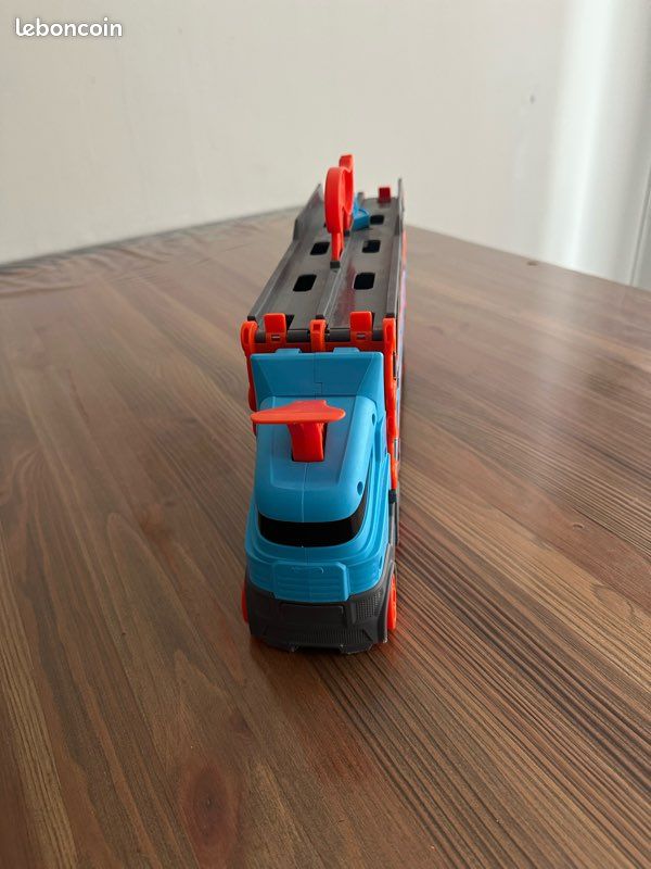 Camion transporteur Hot Wheels (image 2)