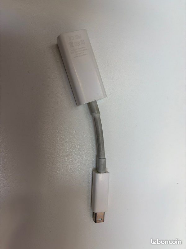 Adaptateur Apple Thunderbolt vers Ethernet - A1433 (image 1)