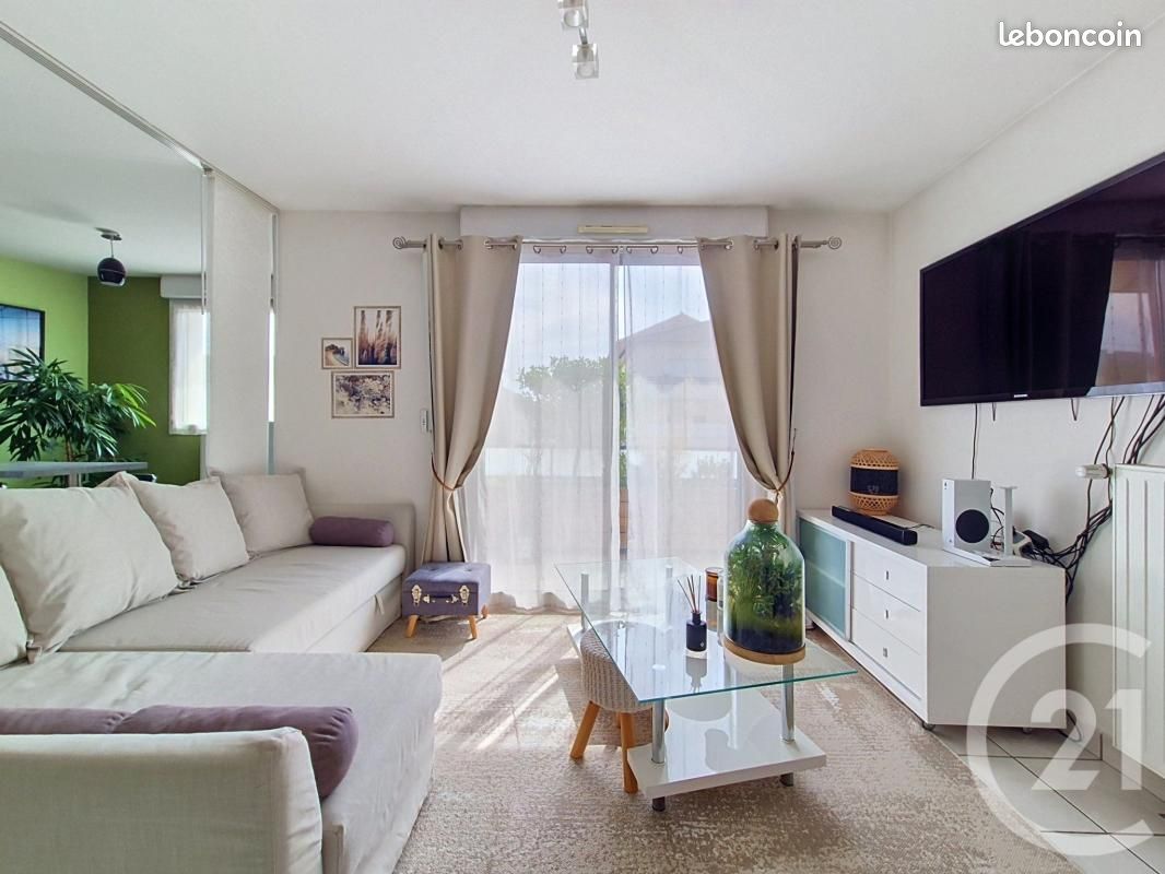 Appartement 3 pièces 67 m² · à Pont-de-Chéruy · 67 m² · 182 000 €