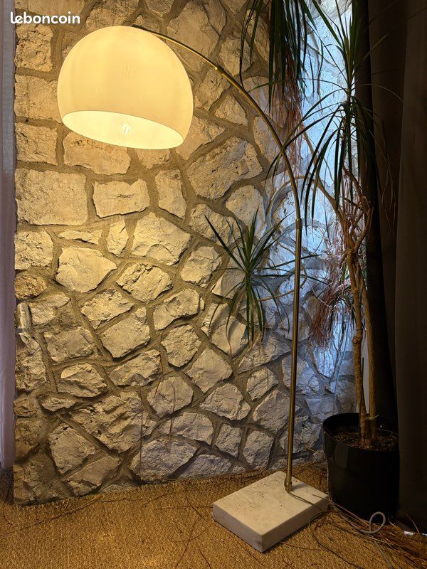 Lampadaire vintage (image 1)