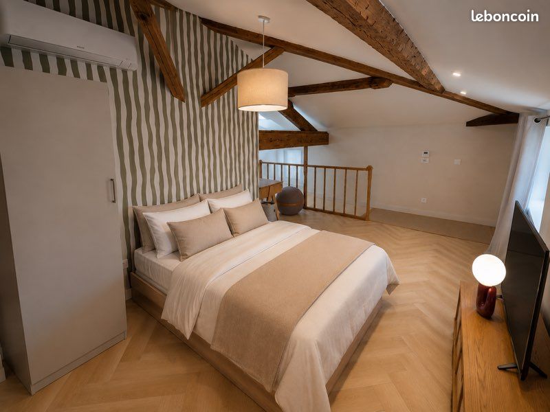 Appartement 1 pièce 23 m² · à Saint-Genis-Laval · 23 m² · 820 €/mois