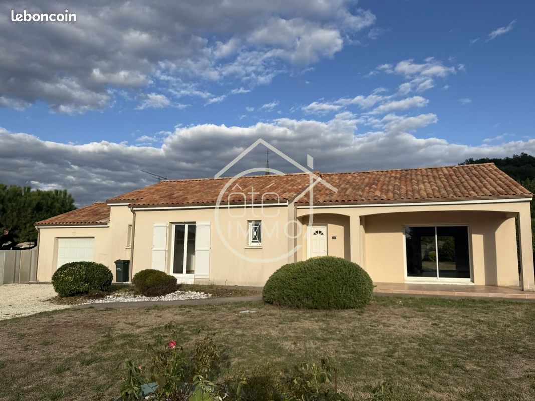 Maison 1 pièce 135 m² · à Pineuilh · 135 m² · 980 €/mois