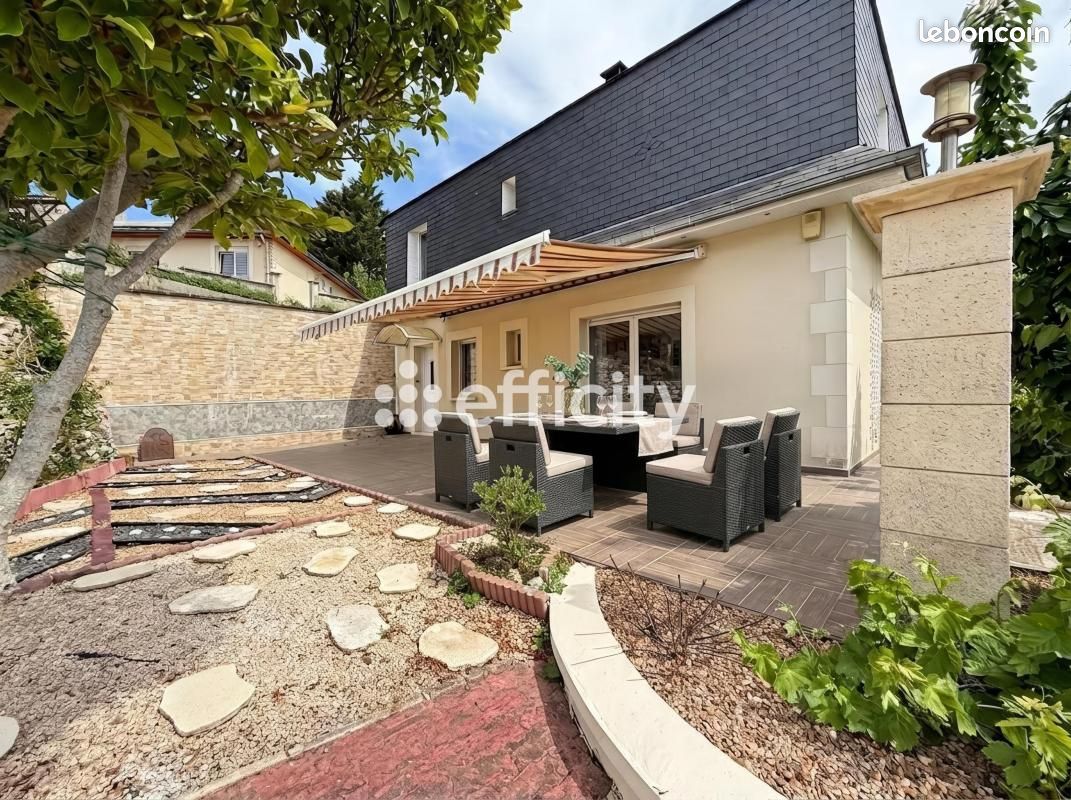 Maison 5 pièces 149 m² · à Saint-Règle · 149 m² · 349 000 €