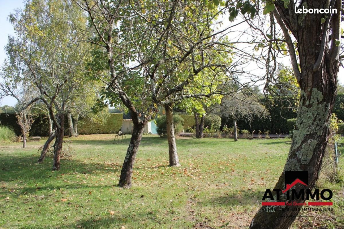 Maison 5 pièces 200 m² - Baignes-Sainte-Radegonde 16360 (image principale 12)