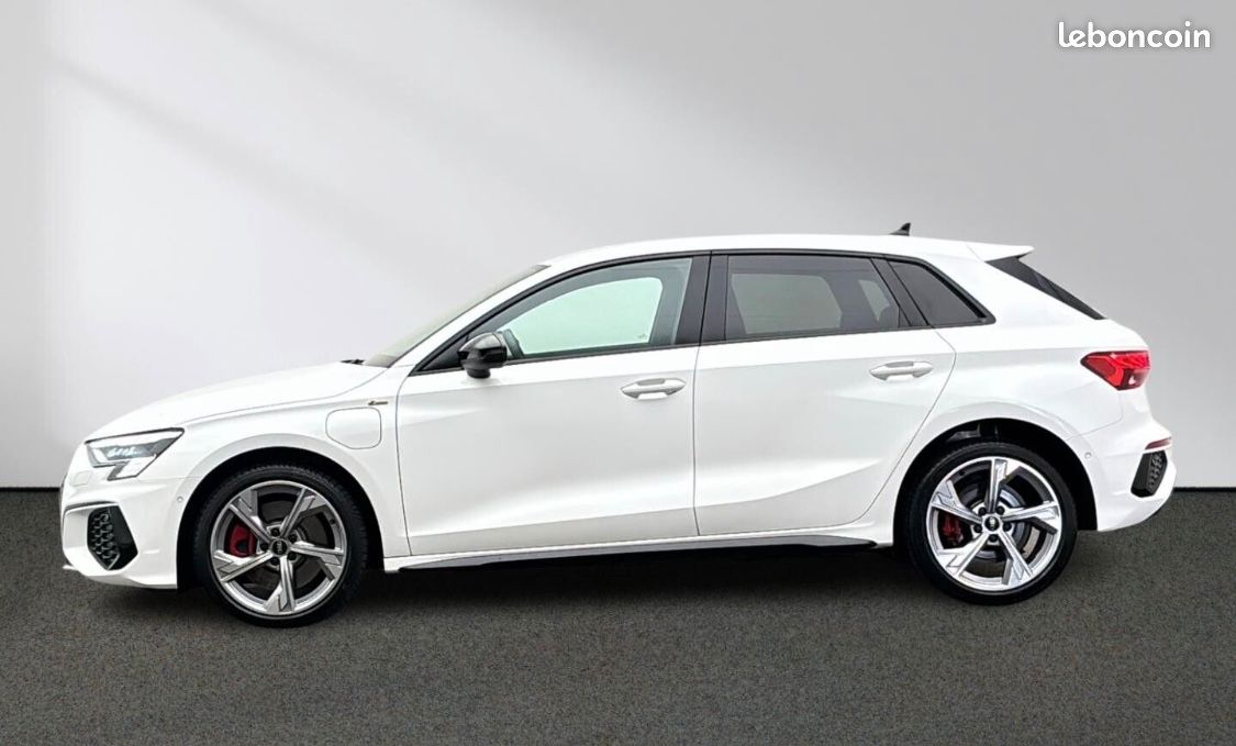 Audi A3 sportback 45 TFSIe 245 S-LINE HYBRIDE RECHARGEABLE / MATRIX LED ATTACHE REMORQUE REGULATE... (image 2)