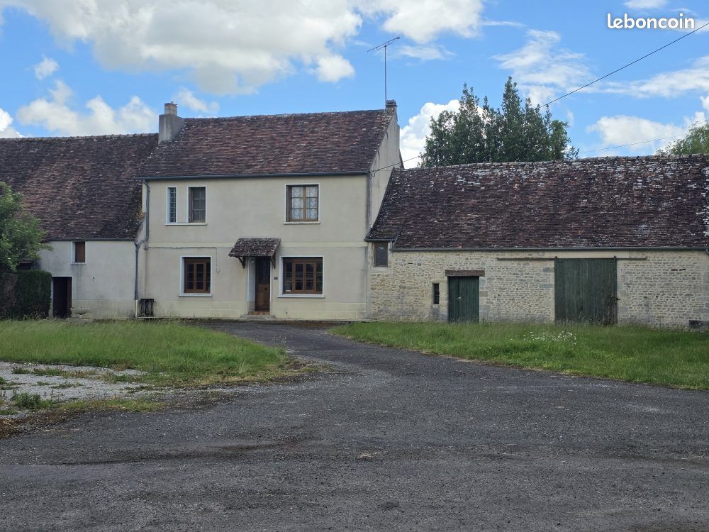 Maison 8 pièces 148 m² · à Mortrée · 148 m² · 115 500 €