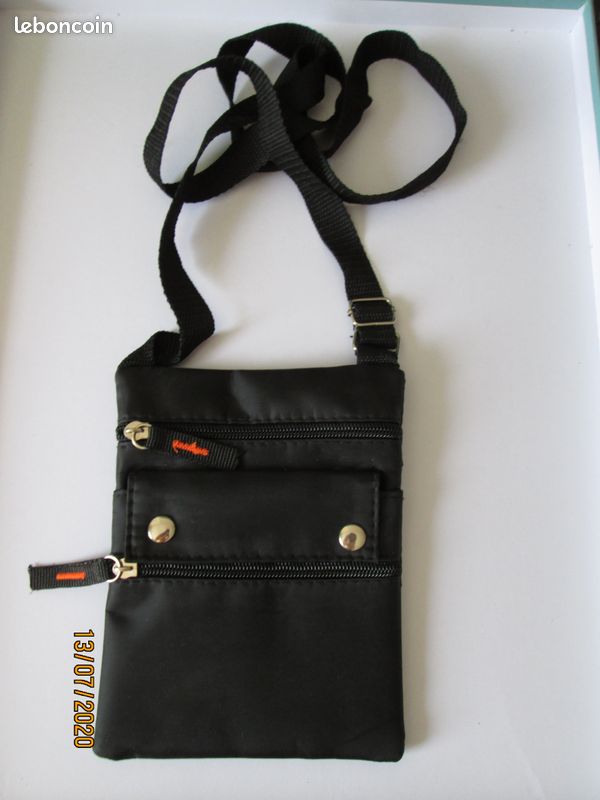 Pochette homme (image 1)