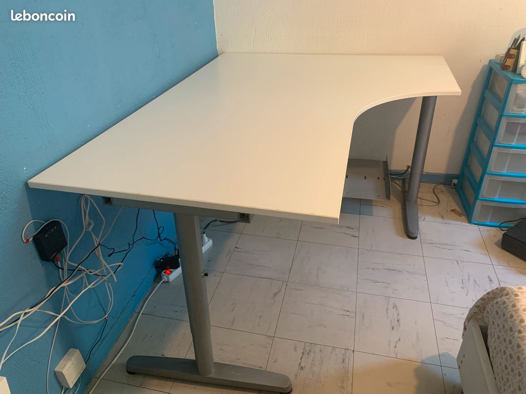 Bureau IKEA Bekant 120 cm x 160 (image 2)