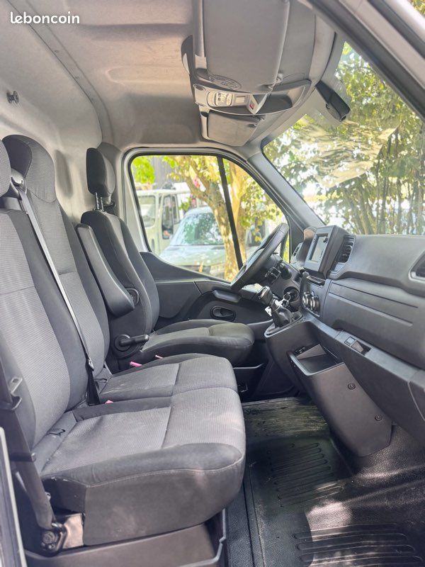 Renault MASTER 2,3 DCI 135 ch 3.5t L2H2 GRAND CONFORT FOURGON 2020 – photo 9
