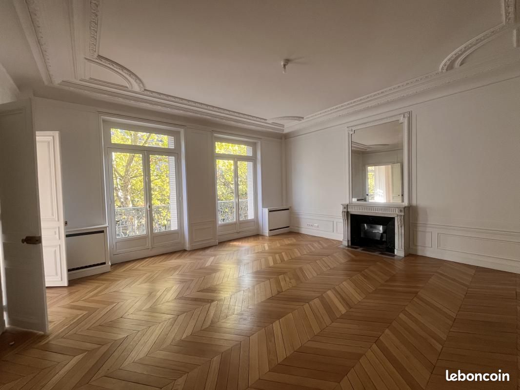 Appartement 5 pièces 179 m² · à Paris · 179 m² · 6 405 €/mois