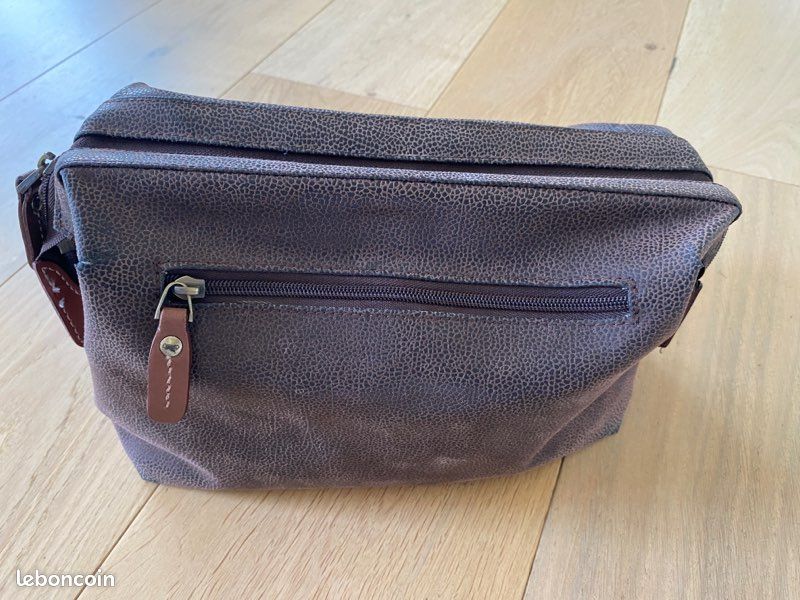 Trousse de toilette cuir (image 3)