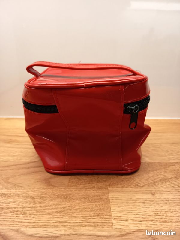 Boîtes ANSCO VANITY En Plastique Rouge - États-Unis Vers 1926 - Vintage Q.L.G. Co